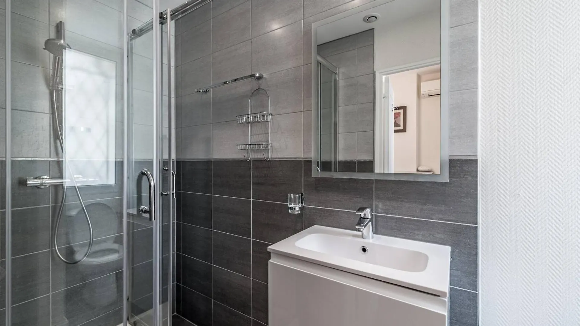 דירה קאן Barbara By Terry'S Homes
